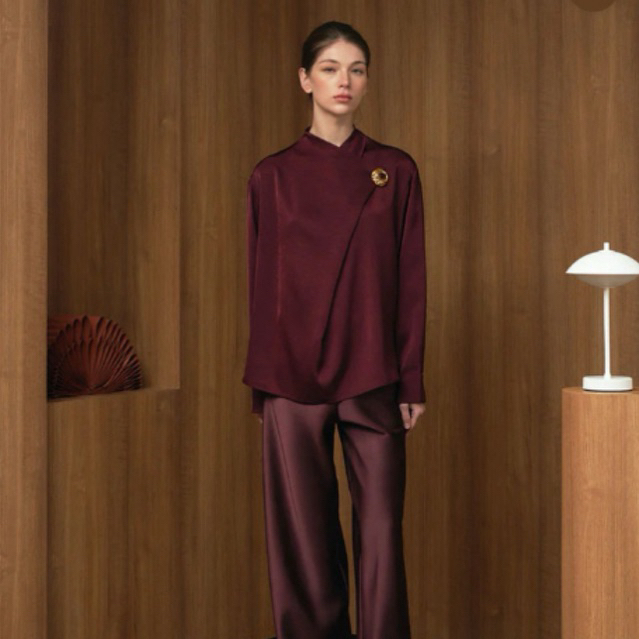 Preloved zoepa shirt duma