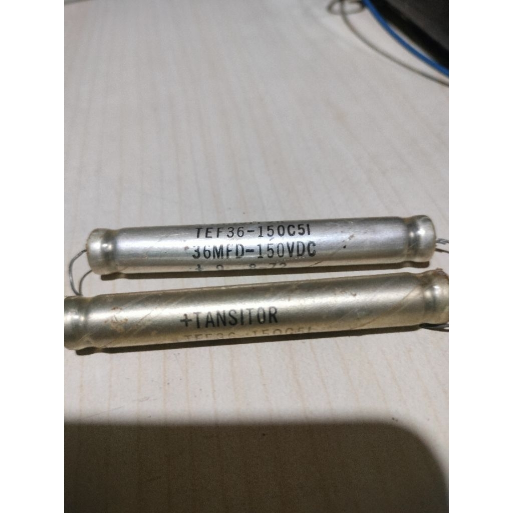 vintage axial tantalum  capacitor tantalex 36uf-150vdc