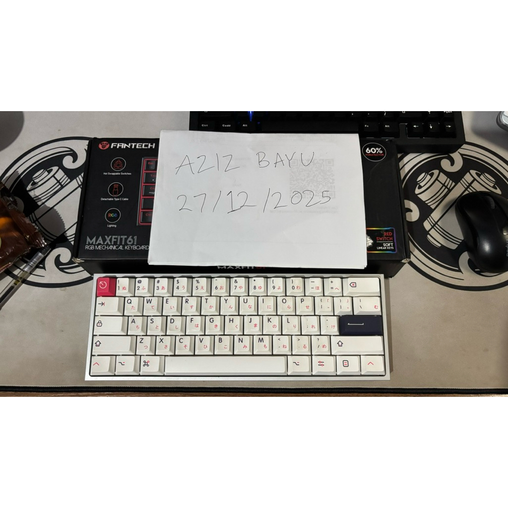 Fantech Maxfit61 Alu case. Keycaps cherry.