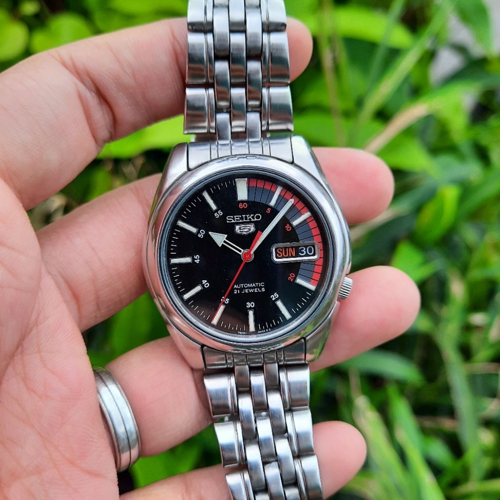 Seiko 5 Rally SNK357K1 Red Black SNK357 7S26-01V0