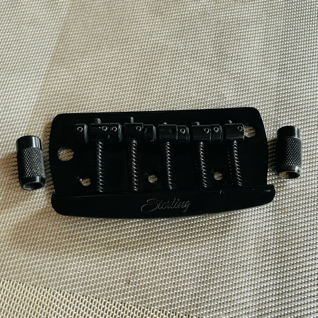 bridge bass sterling by musicman 5string original warna hitam