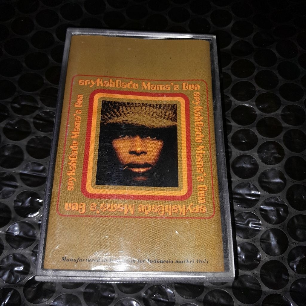 kaset pita erykah badu mama's gun