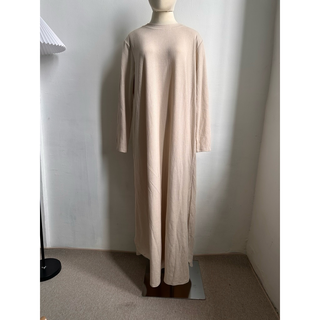 Preloved knit abaya