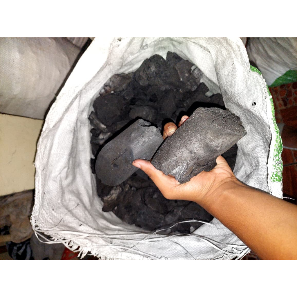 Arang terbuat dari kayu Mahoni  dan Akasia 1kg