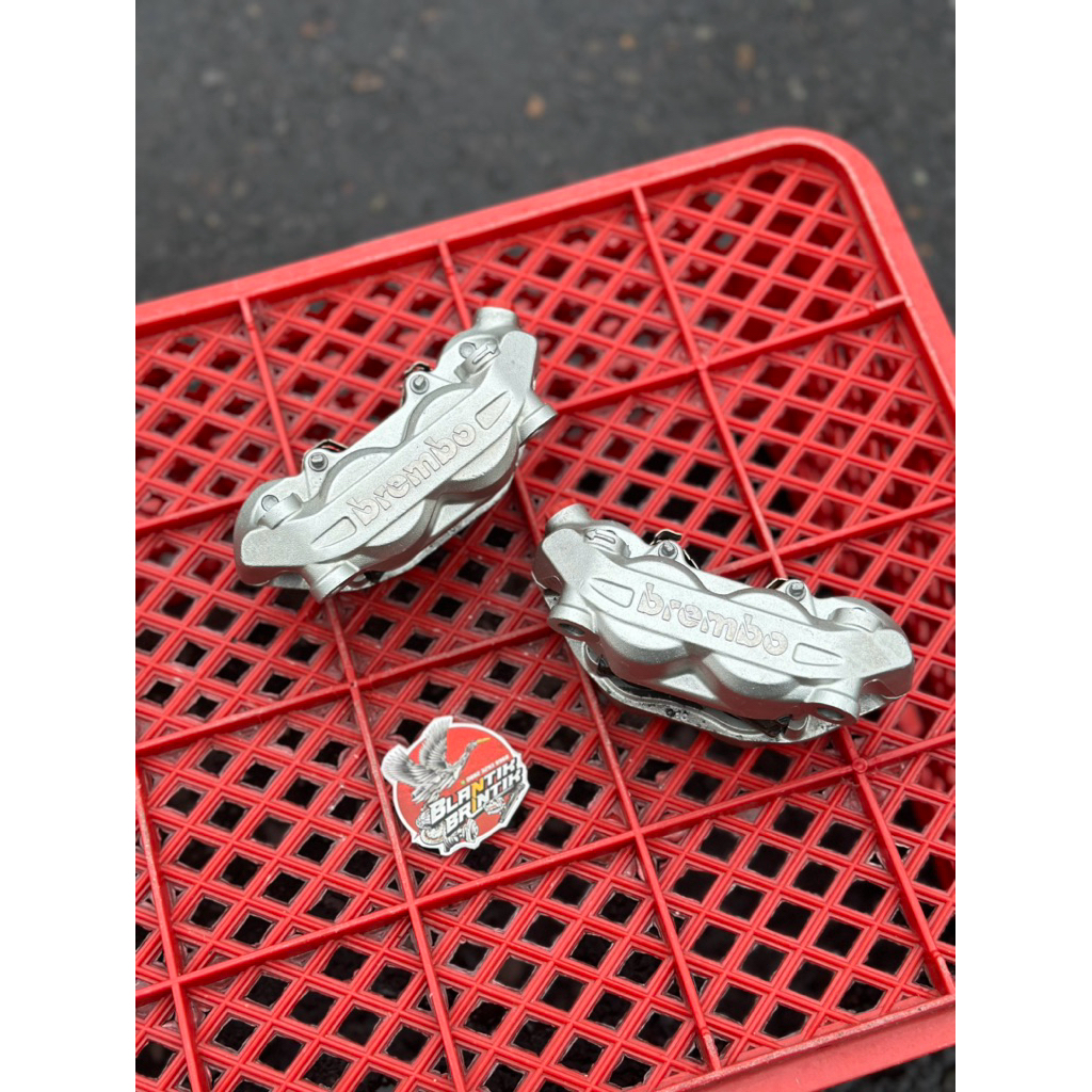 Kaliper BREMBO p100 848 KANAN SILVER ORIGINAL DUCATI kaliper brembo 848 ducati