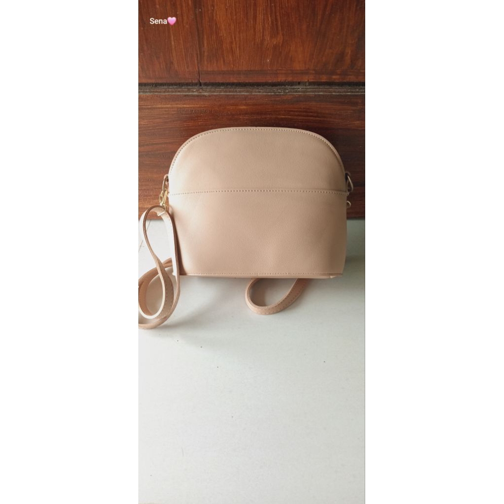 Preloved tas murah Slingbag Preloved  Tas Preloved