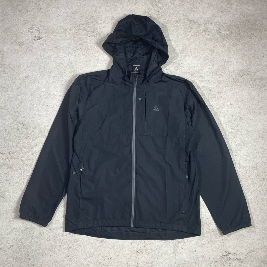 jacket nike acg