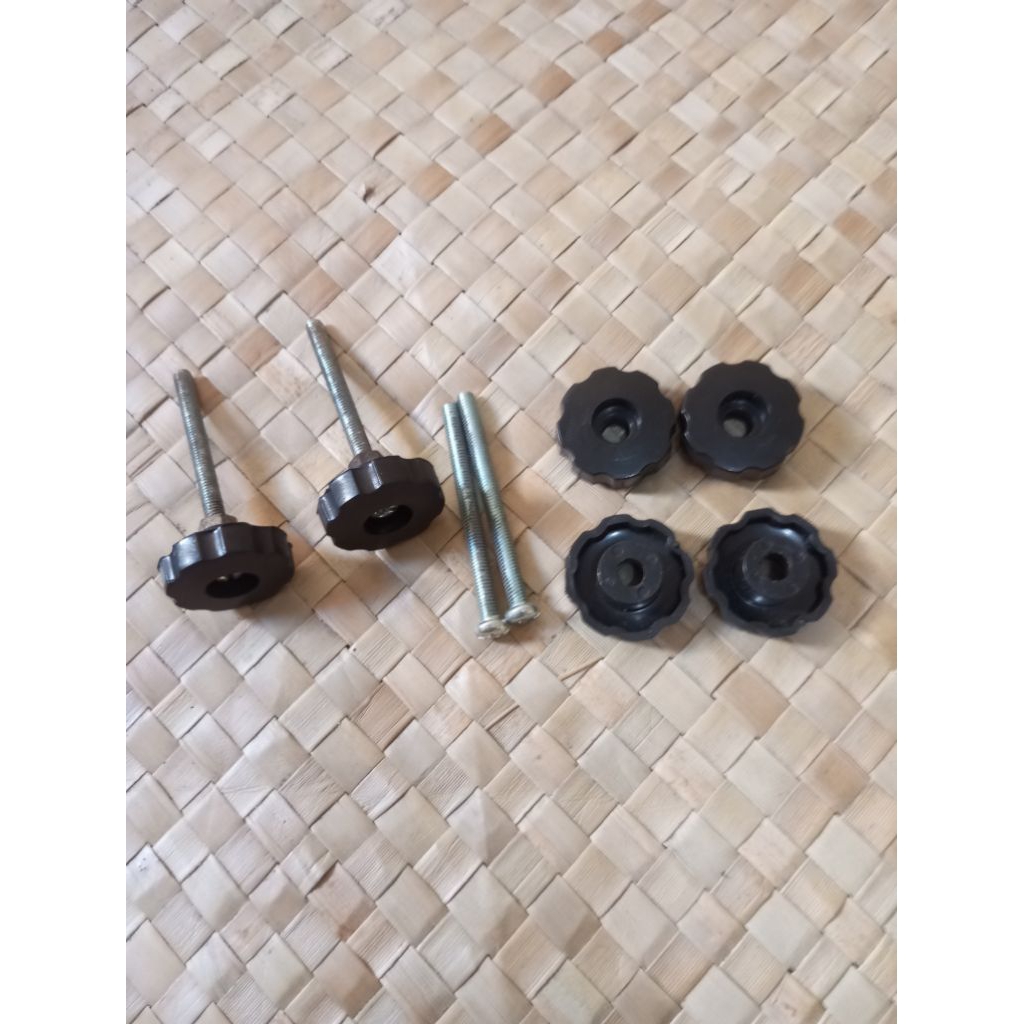 Baut Tepong Body Kancing Tutup Ekor Body Belakang Yamaha V80 V75