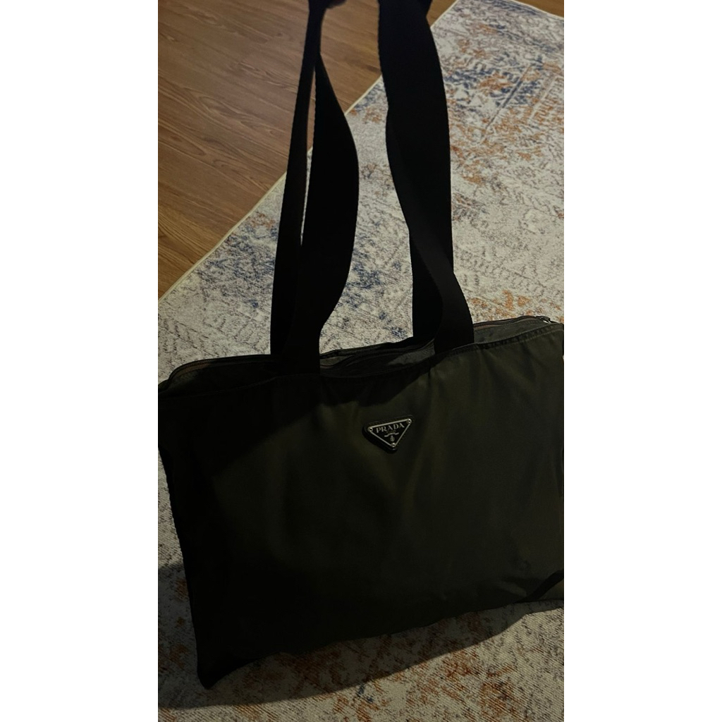 Prada nylon (preloved)