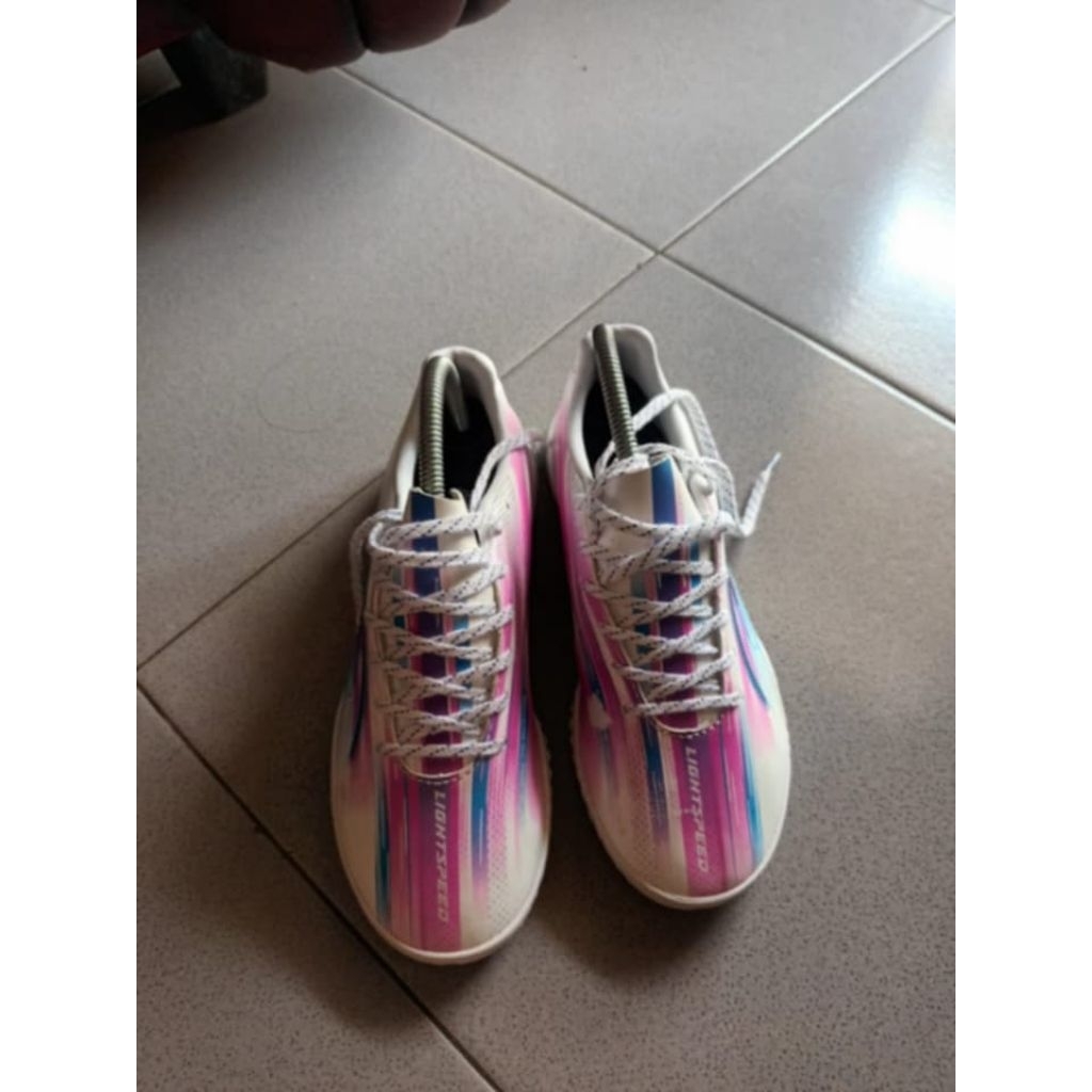 sepatu futsal bekas / second