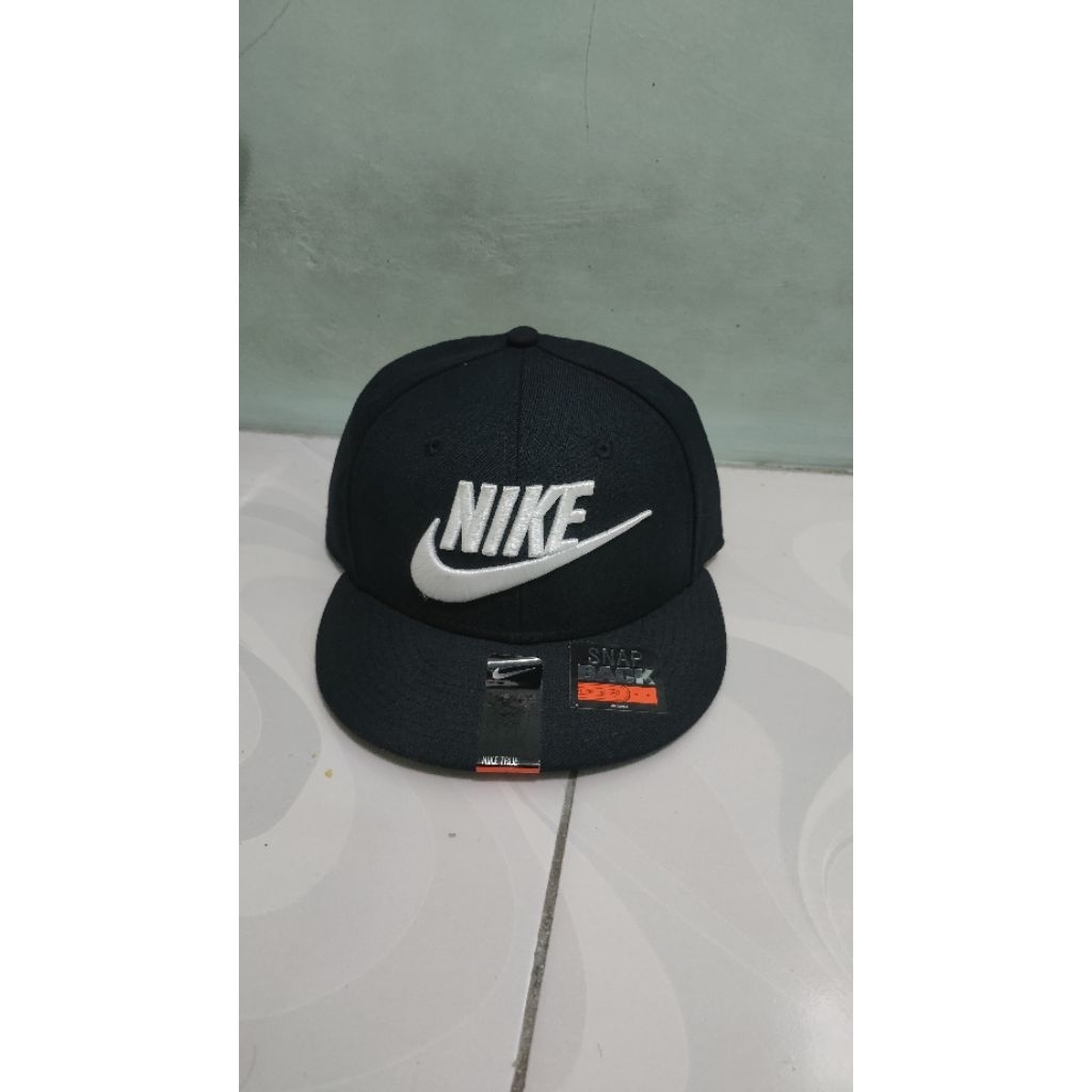 Nike Snapback Topi Futura Original 100%