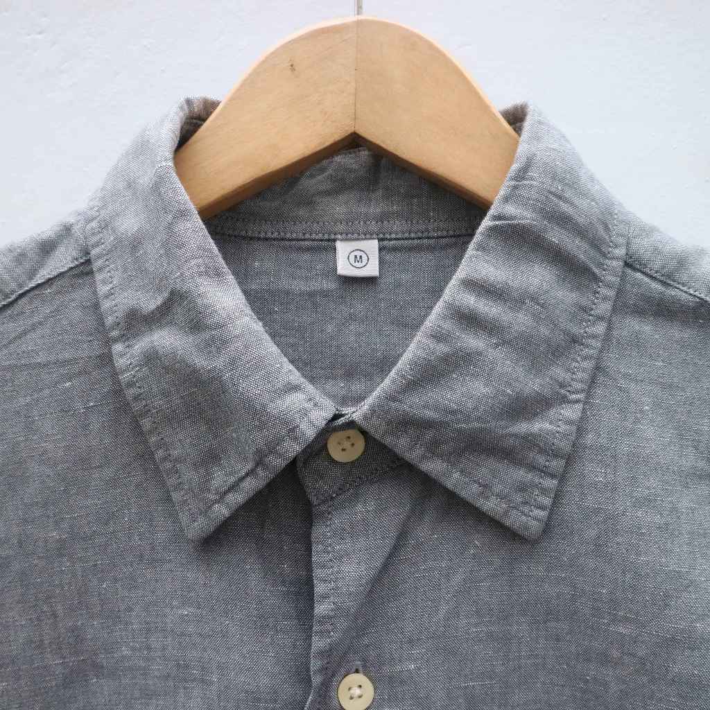 Kemeja Lengan Panjang Uniqlo - A2218 - Size M