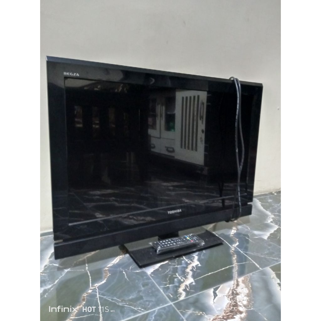 TV LCD Toshiba Analog 32 inch Normal No minus