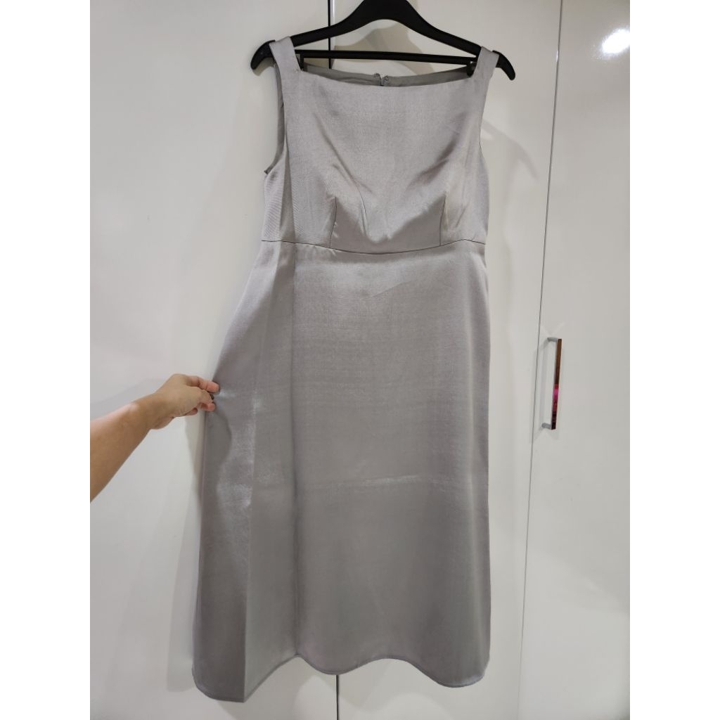 Preloved dress pesta silver abu terusan wanita second