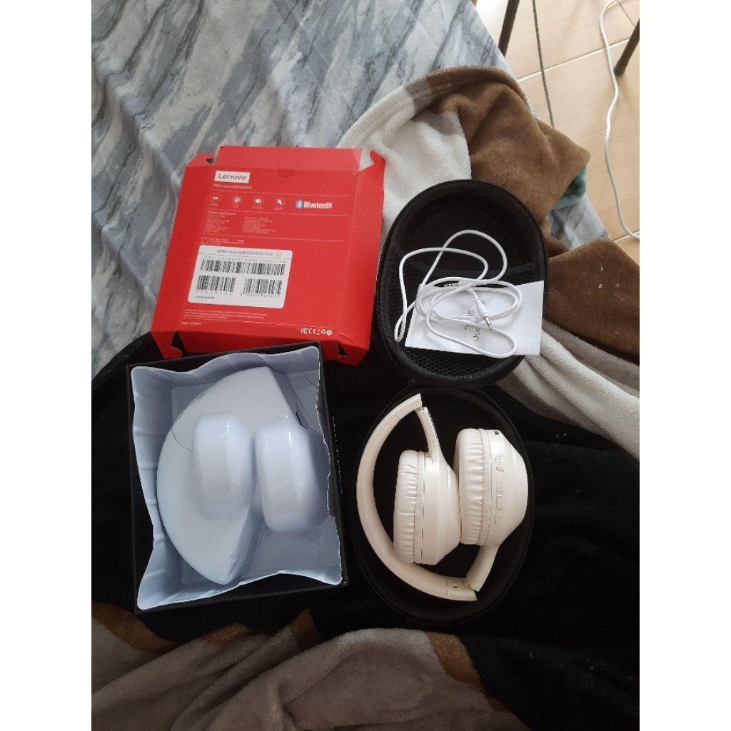 headphone lenovo thinkplus th10 warna putih preloved