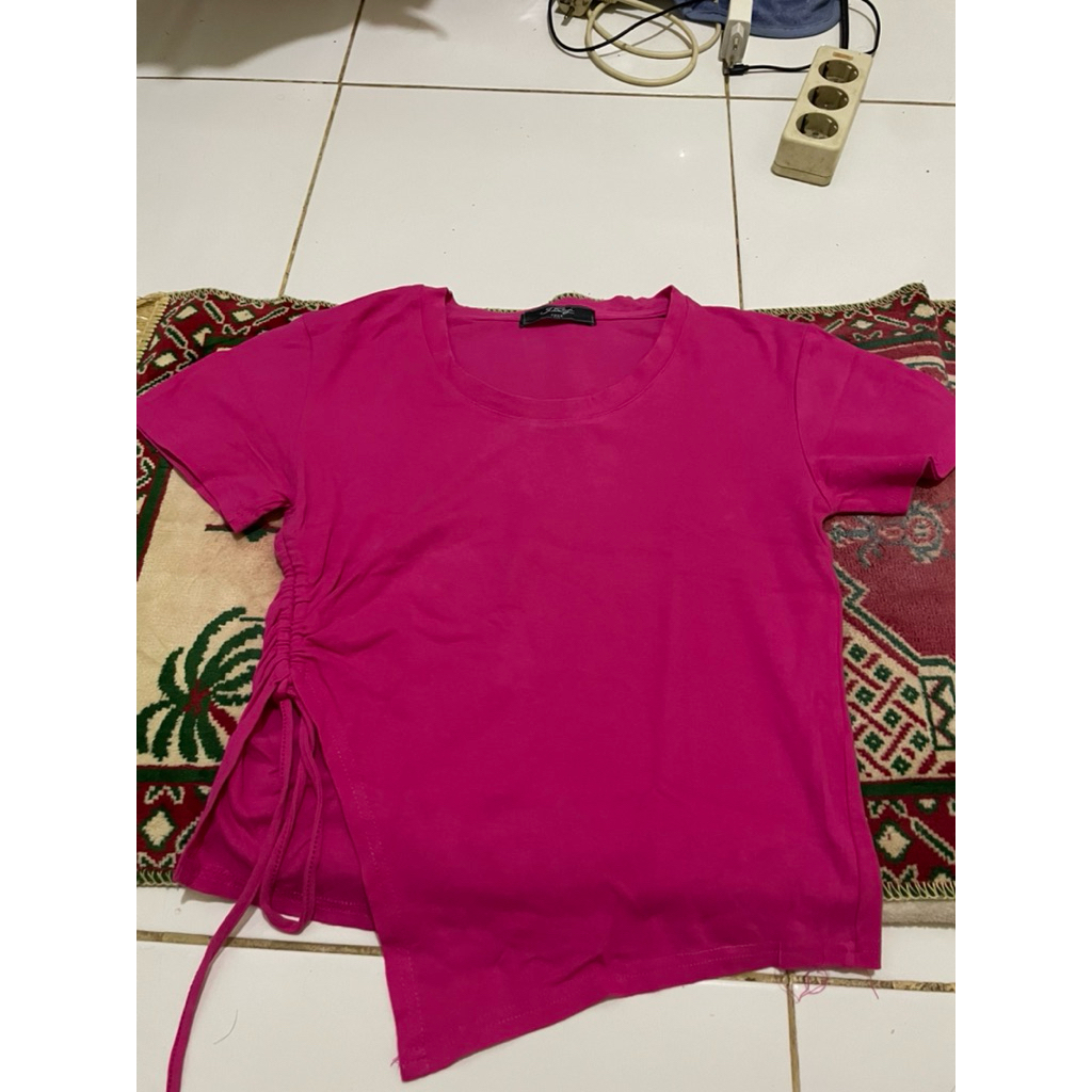 Kaos atasan wanita Jrep warna fuchsia