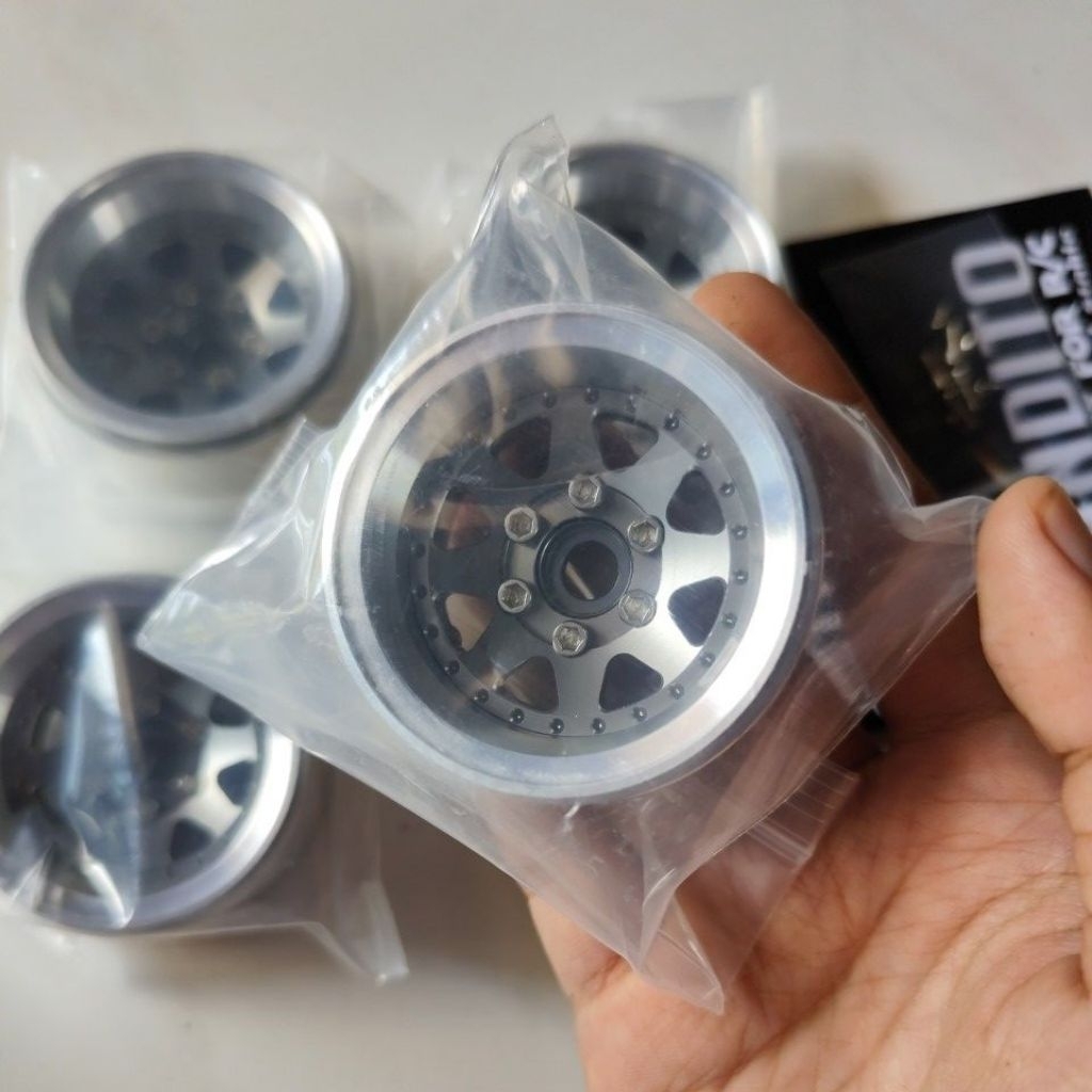 SILVER VELG Bandito Velg Beadlock Celong Deep Disk V31 Silver 1.9 SCX10 SET 4PCS