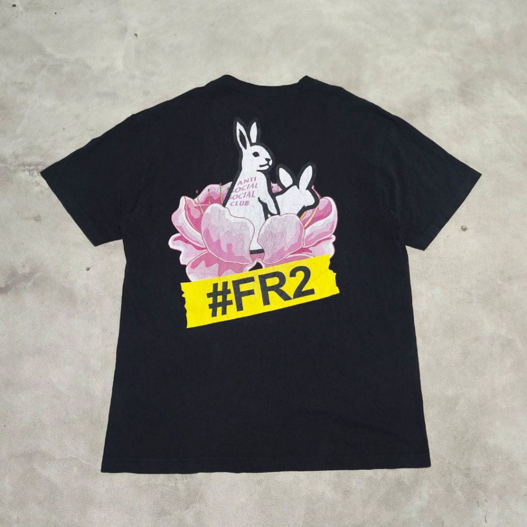 Baju kaos pria assc x fr2 hitam