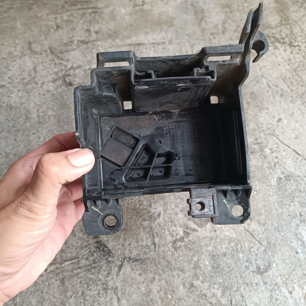 box aki tempat accu wadah aki supra x 125 helm in original cabutan motor