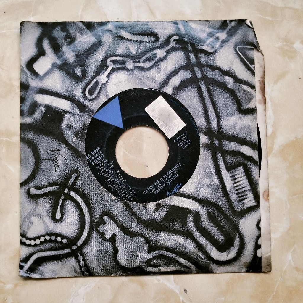 Piringan Hitam 7"  Pretty Poison - Catch Me