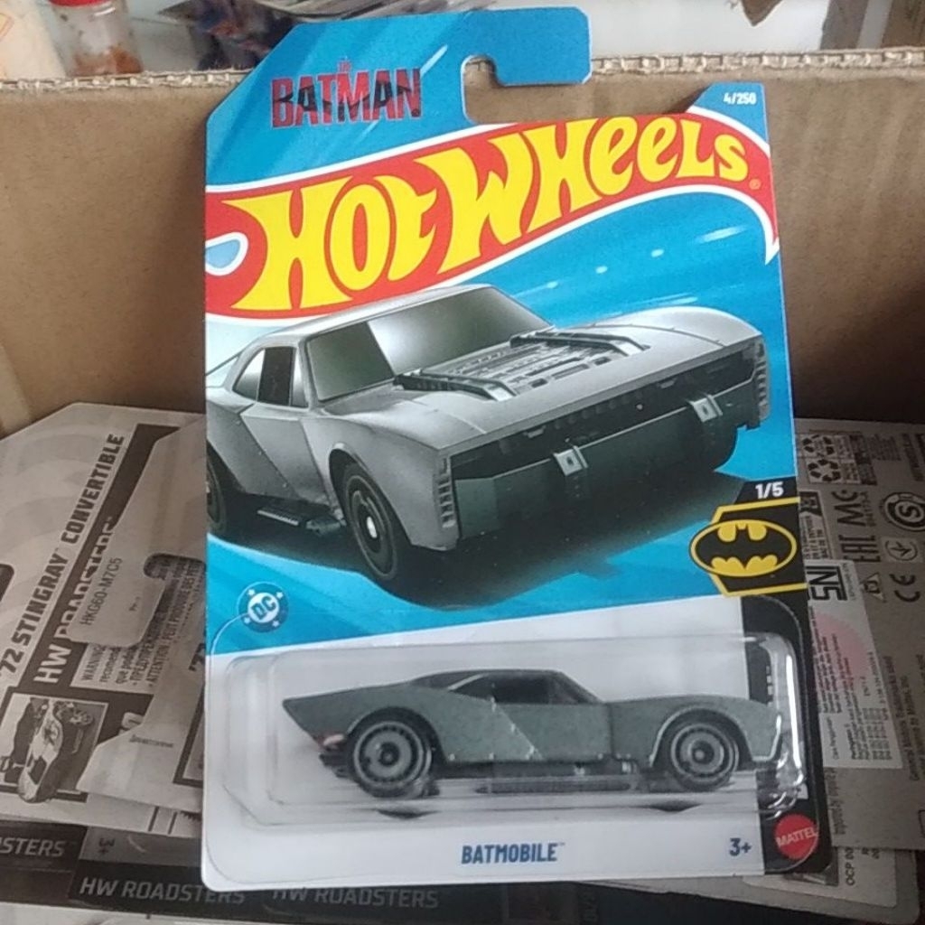 Hotwheels batmobile batman
