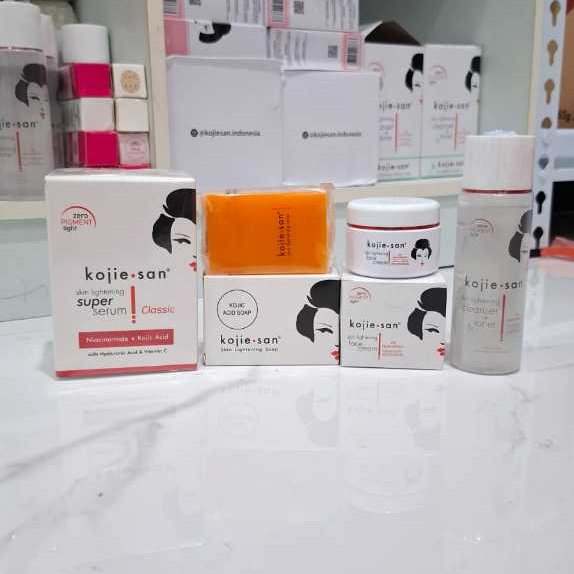 ( New Skincare Paket Koji.san ) Kojie.san 4in1 / Super Serum 30ml / Face Lightening Cream 30gr / Ton