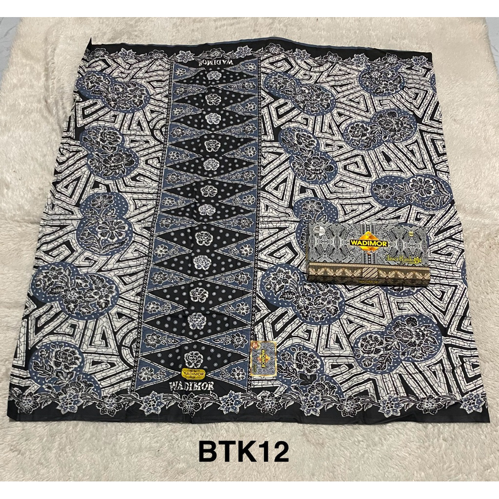 (BIN SYARIF)SARUNG WADIMOR BATIK HITAM PUTIH