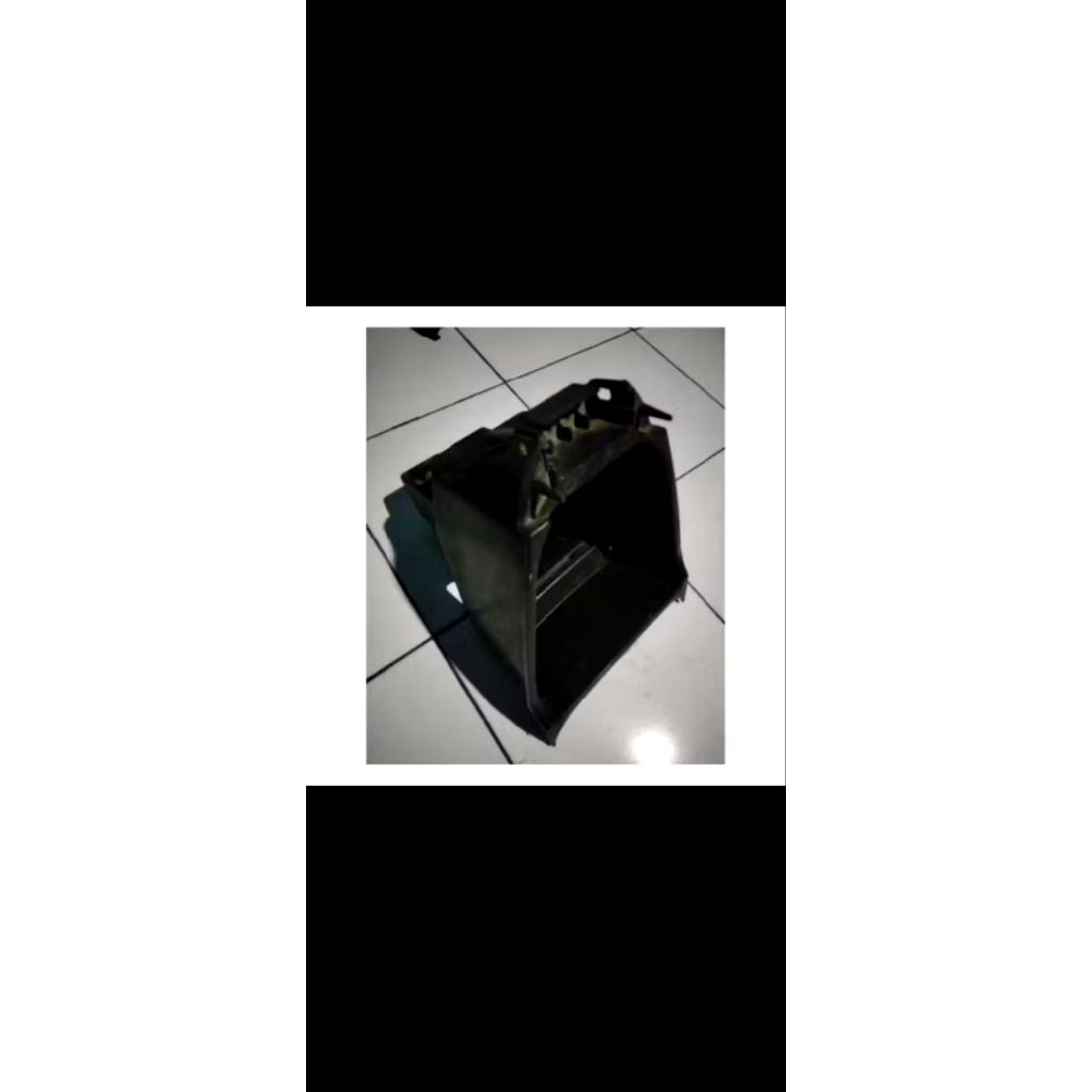 box bagasi bawah jok Yamaha Vega Zr original copotan
