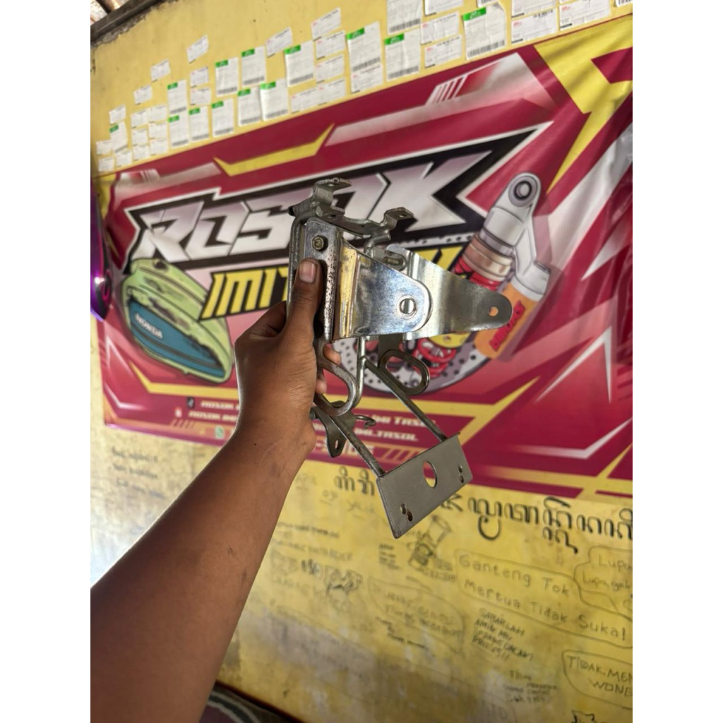 breket pangkon lampu depan ninja ss original cepotan montor