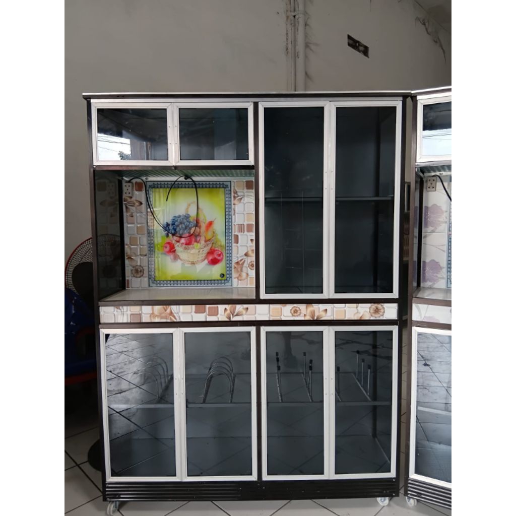 Rak piring Alumunium Roda 8 pintu