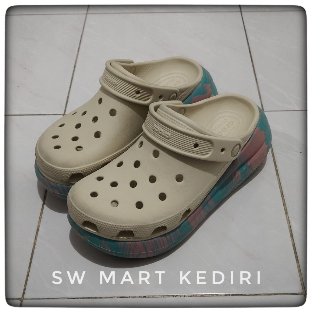 Preloved Sandal Wanita Crocs Size 38
