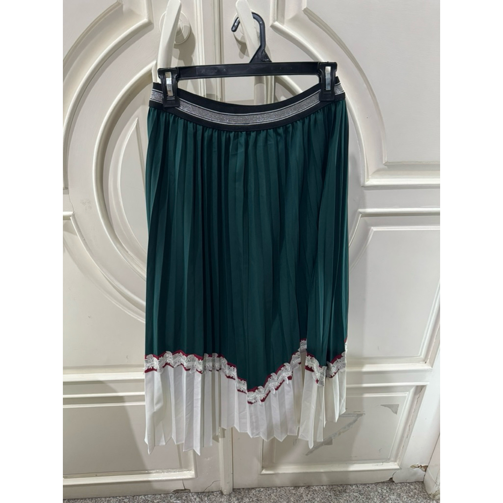 ROK HIJAU PUTIH MEWAH NATAL PRELOVED