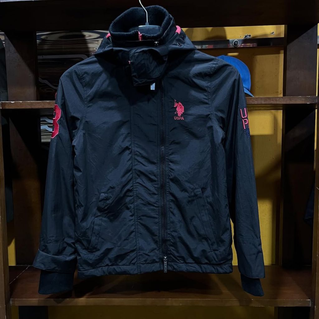 jaket outdoor US POLO ASSN tebal size S casual bagus