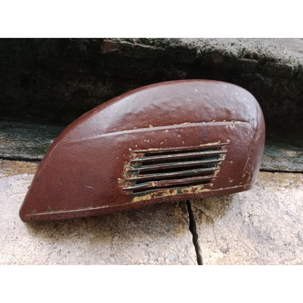 Tepong kanan vespa super sprint original copotan