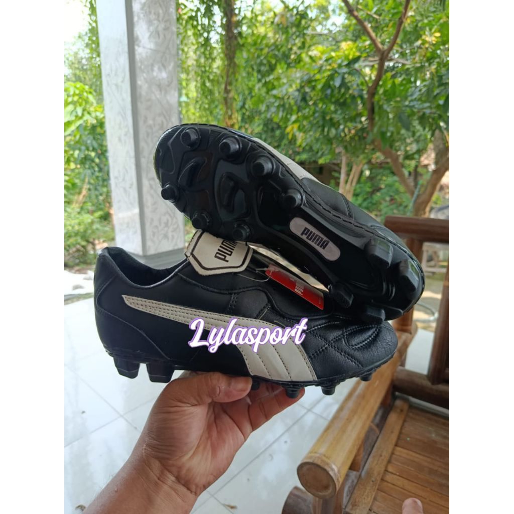 SEPATU BOLA KULIT ASLI