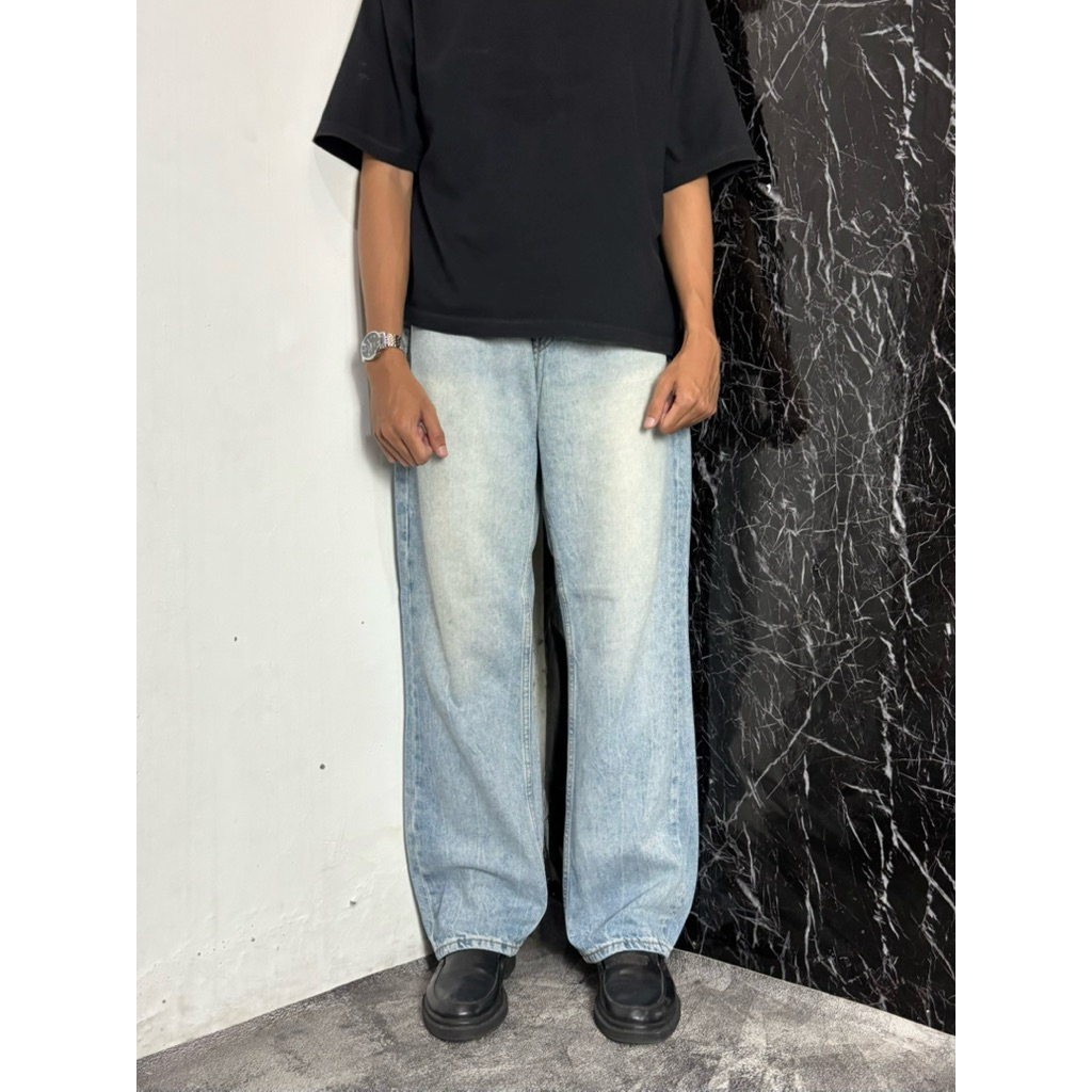 Loose Straight Blue Jeans Washed Vintage by SPAO