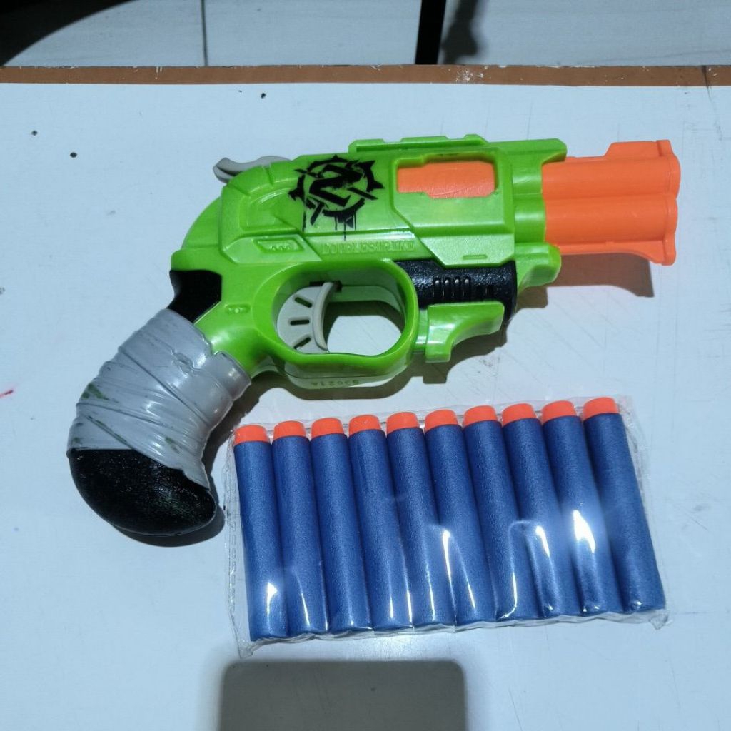 mainan pistol blaster Nerf Zombie Strike Doublestrike