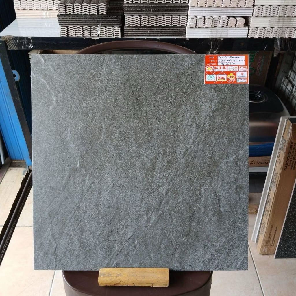 KERAMIK LANTAI 50X50 LUCA DARK GREY | RUSTIC | KERAMIK CARPORT