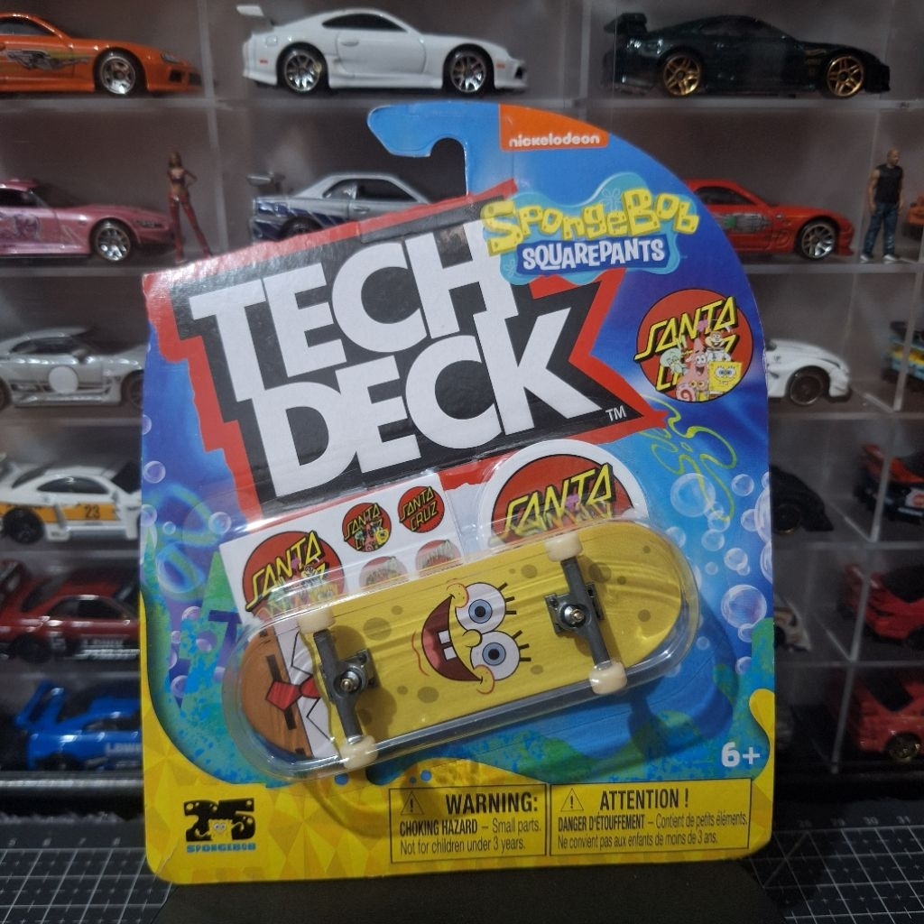 Tech Deck Spongebob Santa Cruz Fingerboard Skateboard Authentic Skate Graphics