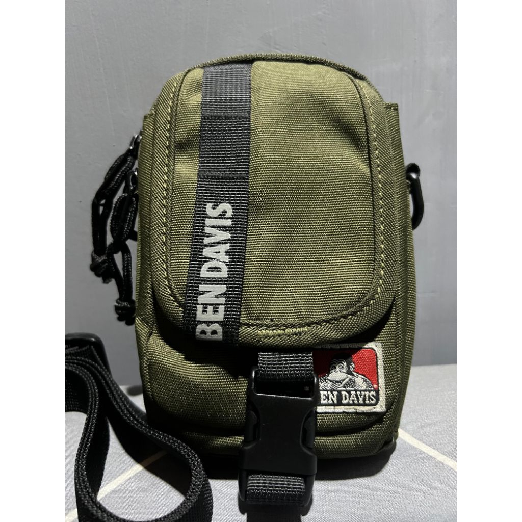 slingbag BEN DAVIS