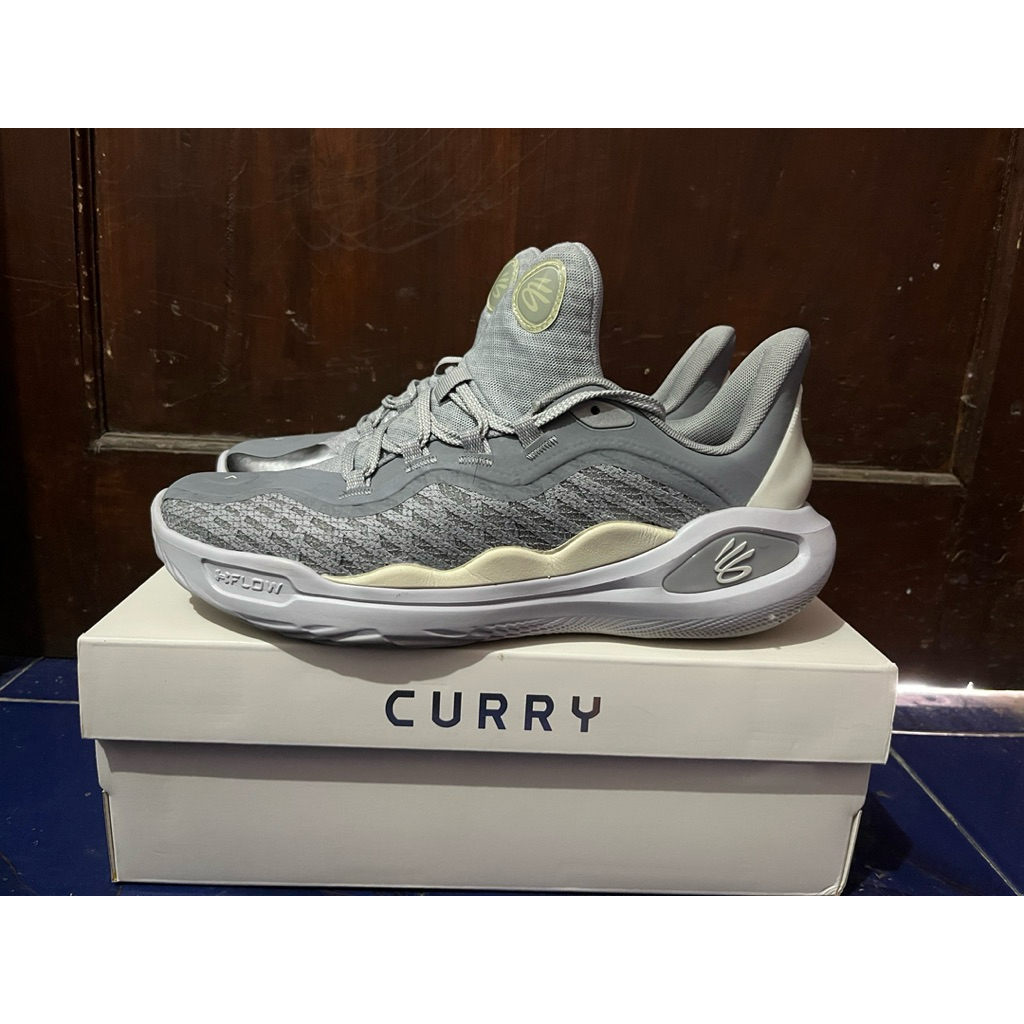 4.4 Sepatu Under Armour Curry 11 Original Resmi