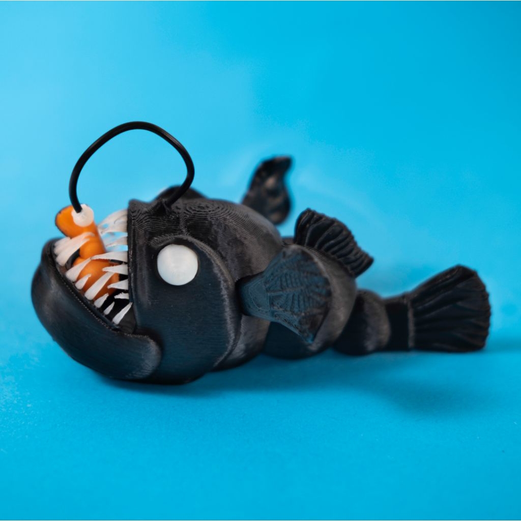 Angler fish - Flexi Articulated Fish/Mainan anak bentuk ikan Glow in the dark