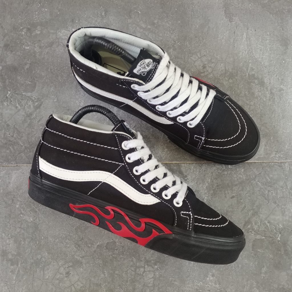 Vans eSK8 Mid Flame Cut Out Fire Black Original ( Size 40 / 39 / 25 cm )