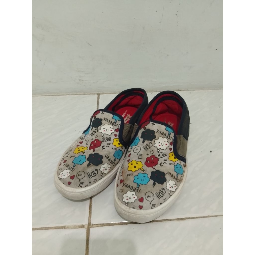 sepatu casual slip on anak unisex bubble gumers
