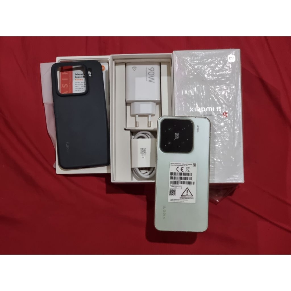 Jual hp Xiaomi 15 5G ram 12gb likenew istimewa grns mei 2027