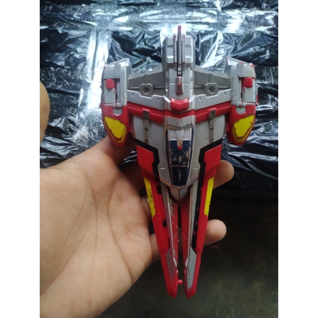 Pesawat ultraman ori Bandai second