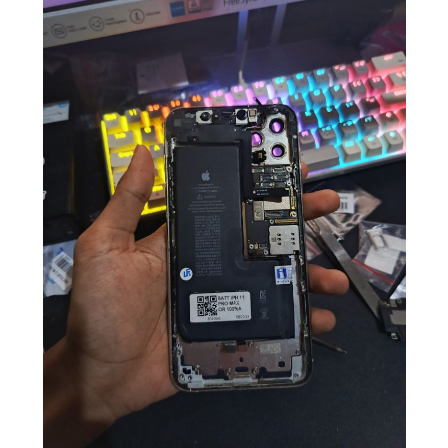 iphone 11 pro max 256gb MINUS Lock