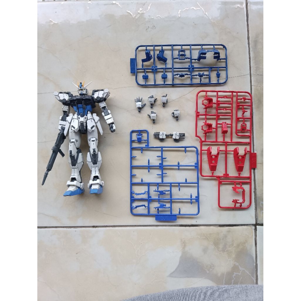 MG STRIKE DEACTIVE DRAGON MOMOKO