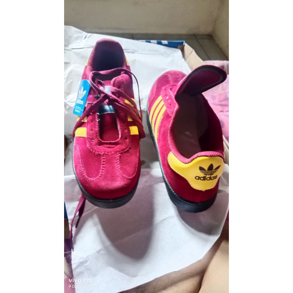sepatu adidas 42
