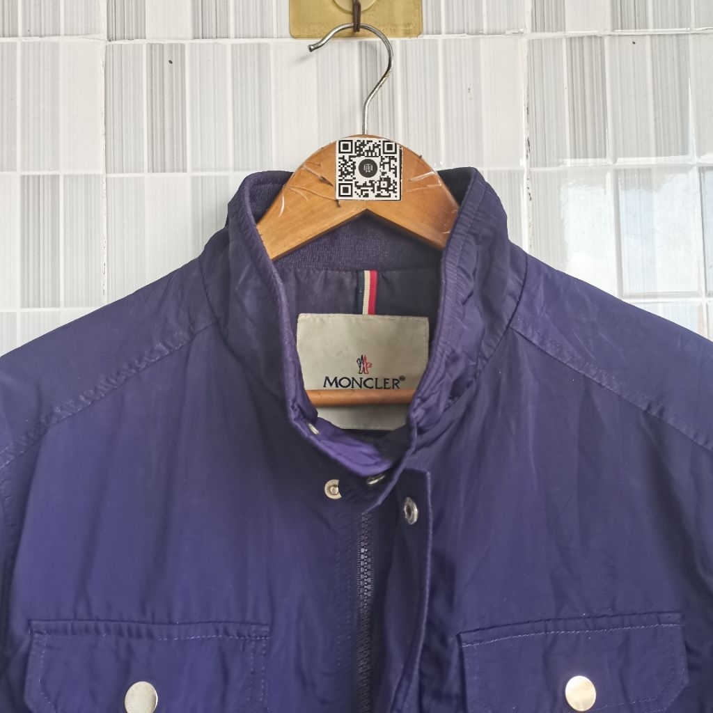 1198. WINDBREAKER VINTAGE MONCLER SIZE L PRELOVED